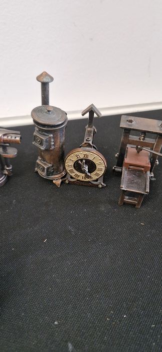 Lot ascutitori vechi Play Me