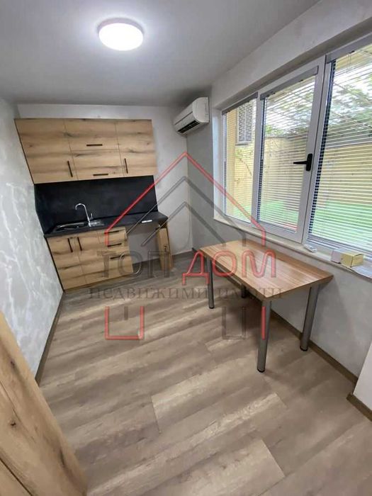 Дава се под наем Едностаен апартамент в Варна, Спортна зала - 40 кв.м за 331.5 € - Снимка #1