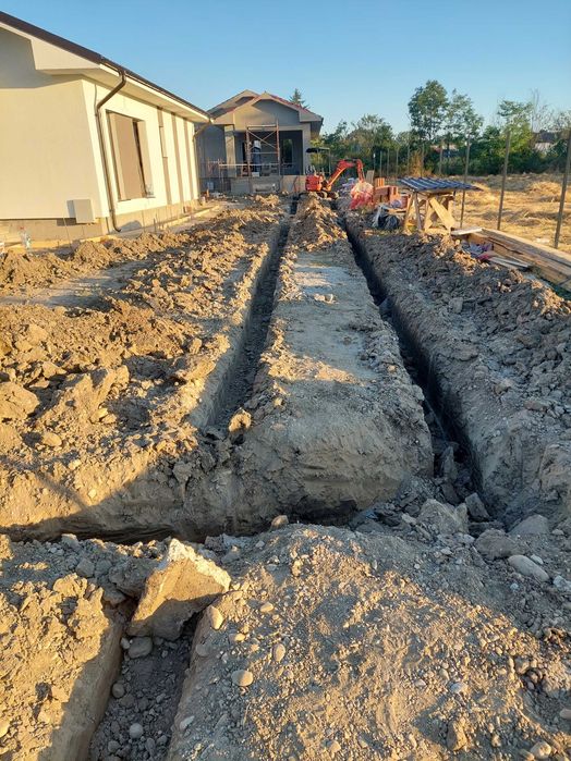 Prestari servicii miniexcavator 2 tone