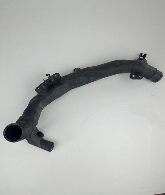 Tubulatura intercooler 5n0145840c Volkswagen VW Passat B6