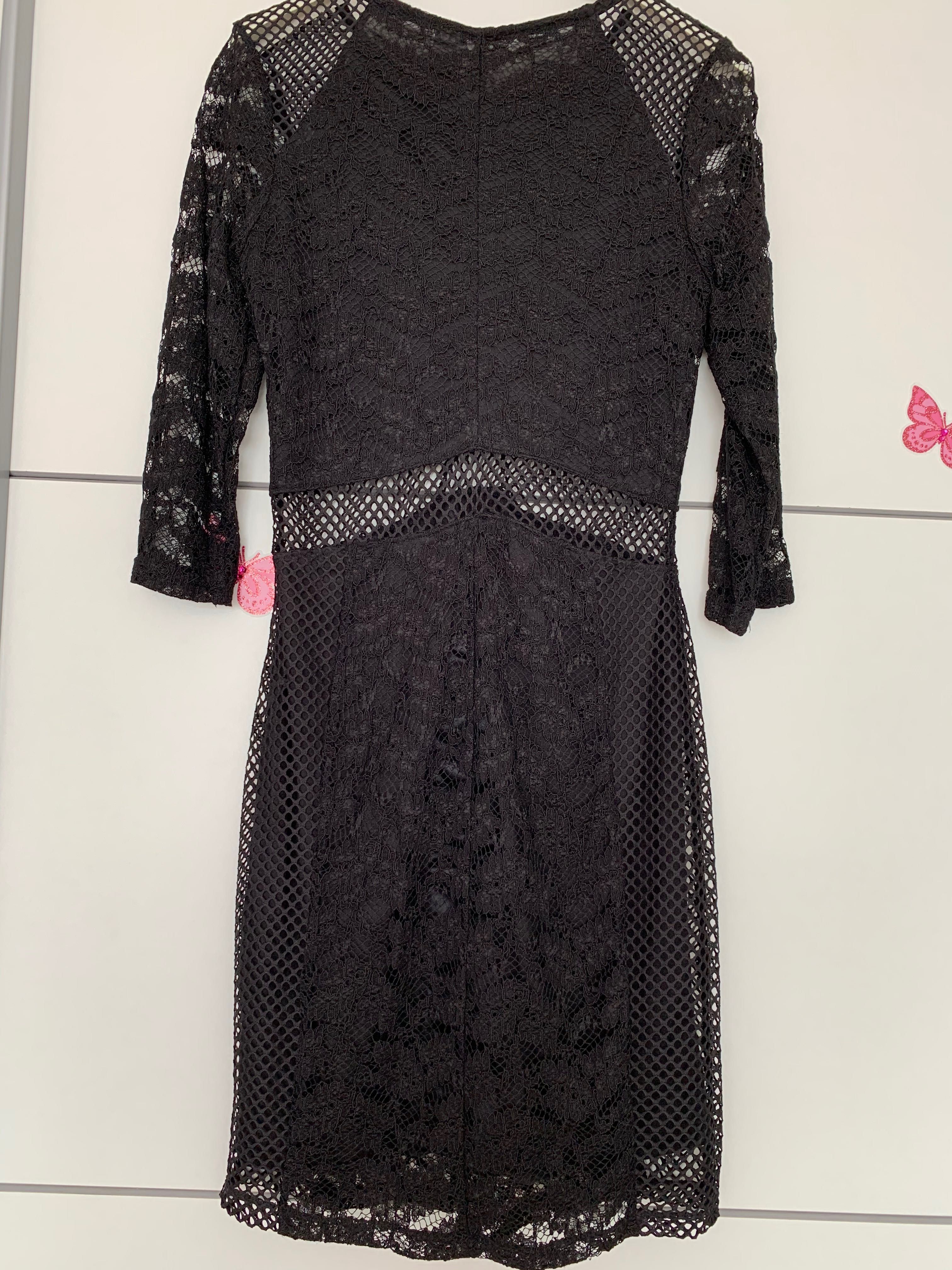Черна дантелена рокля, размер 36
