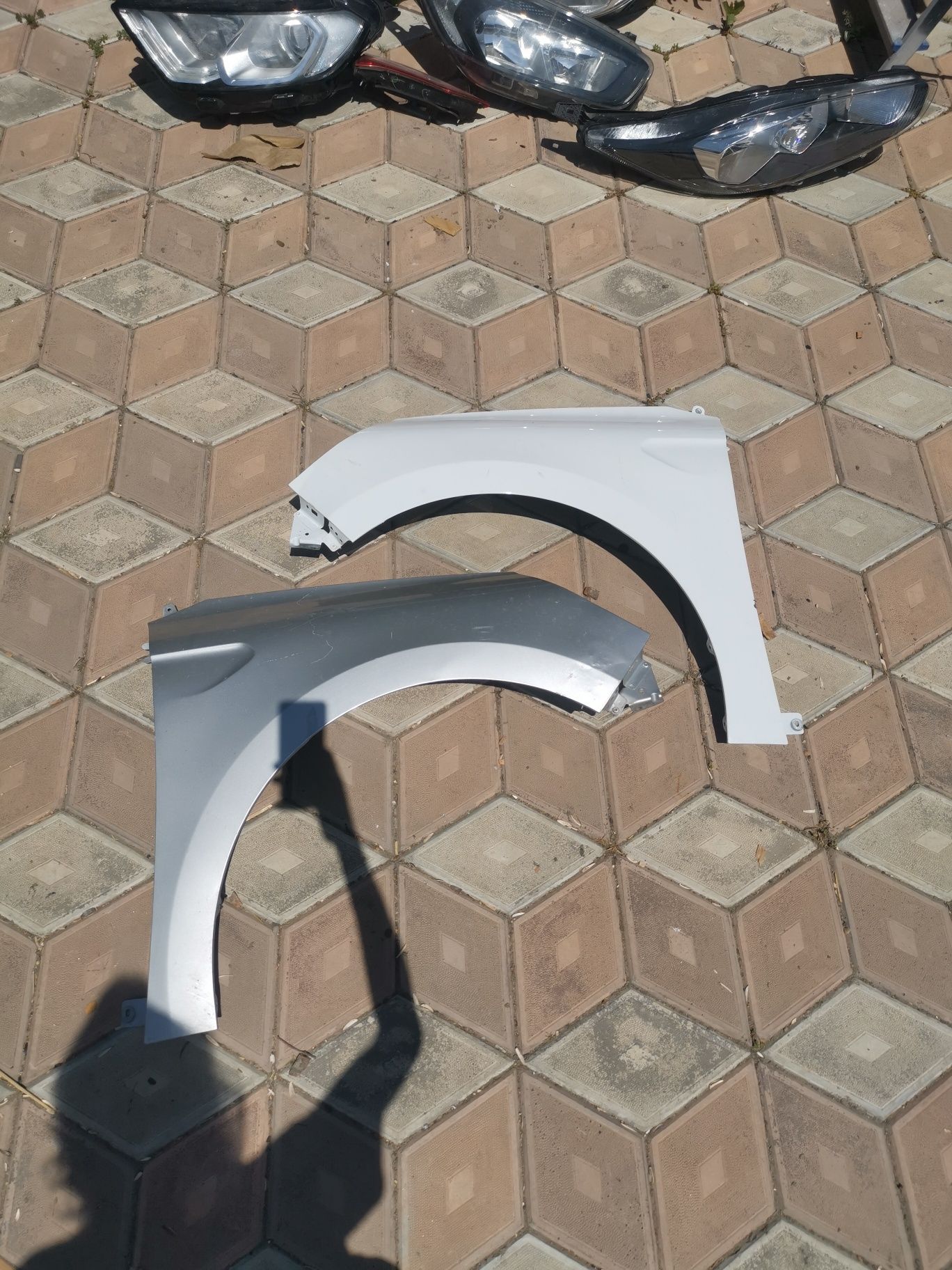 Aripa stanga dreapta fata Renault Clio 5 v 2021/2022/2023/2024