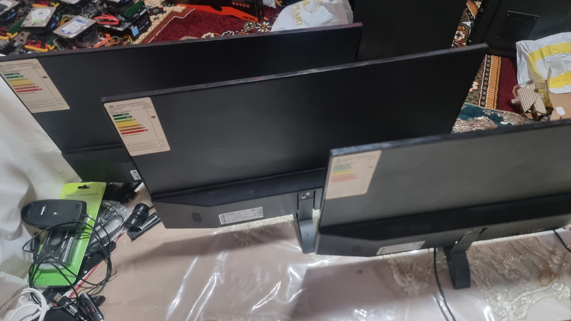 Monitor 24 xolati zur  avtech