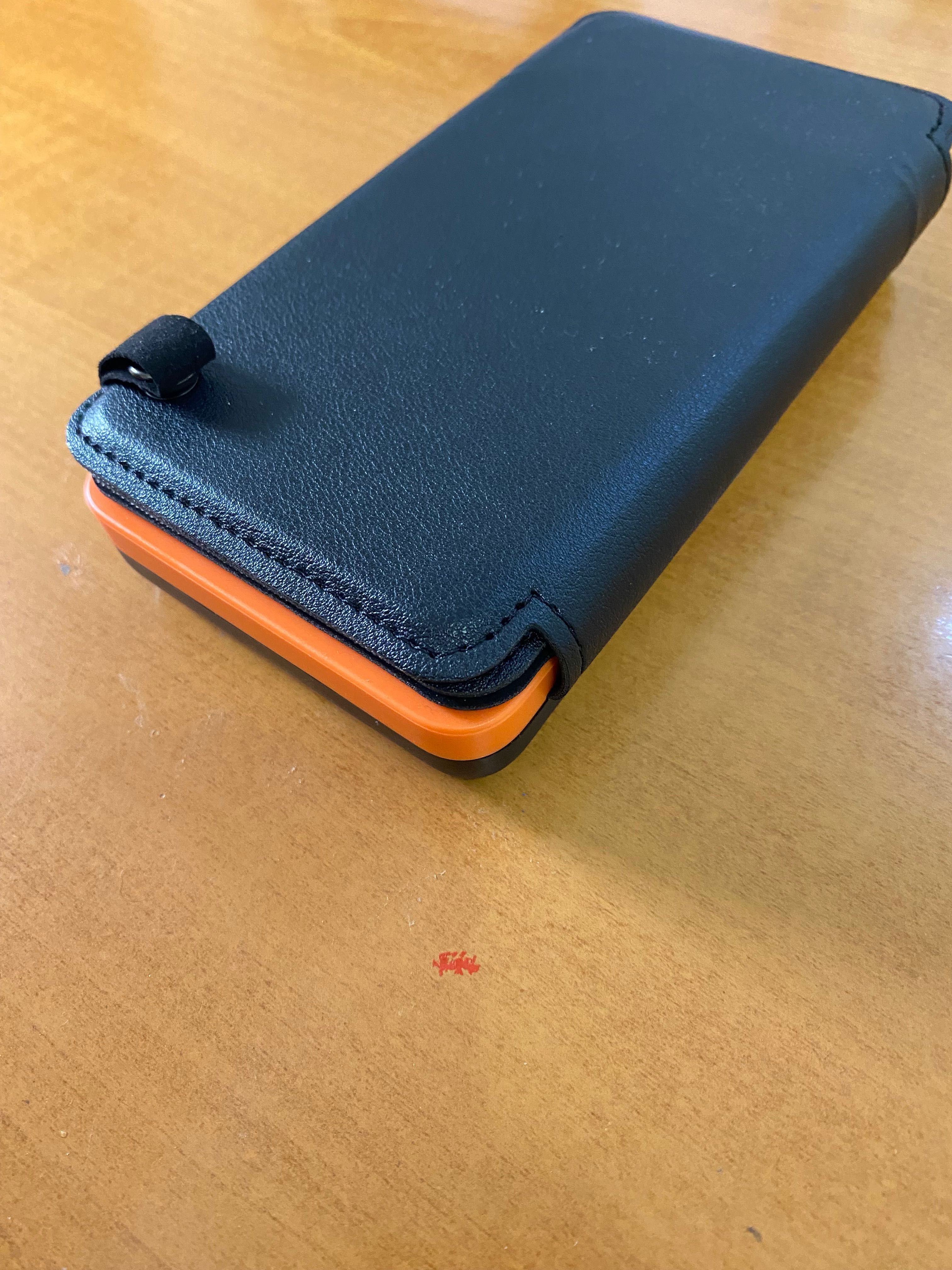 25000mAh външна батерия с 4 соларни панела, за таблети, смартфони