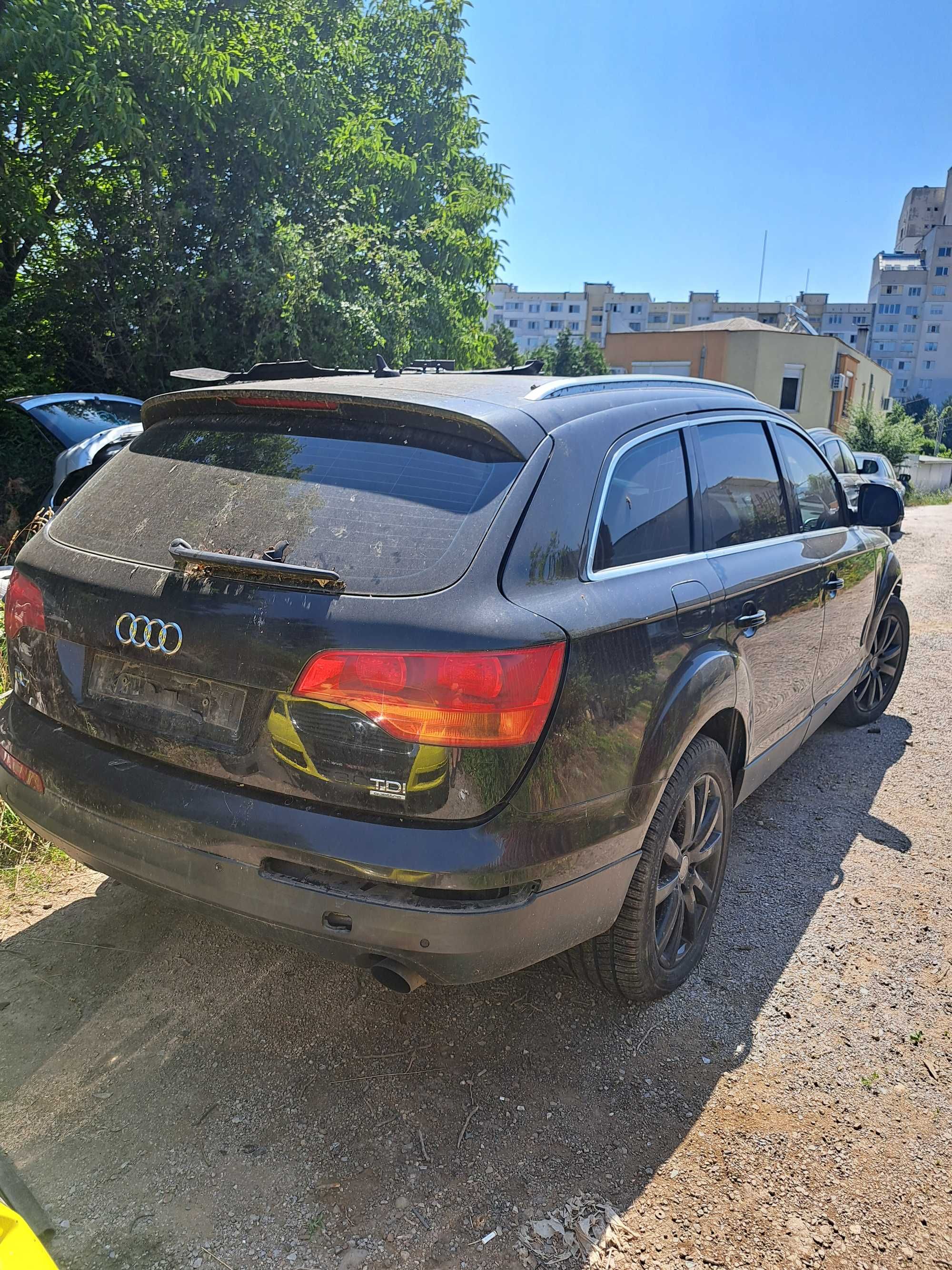 Продавам Audi q7 3.0tdi BUG 233кс на части