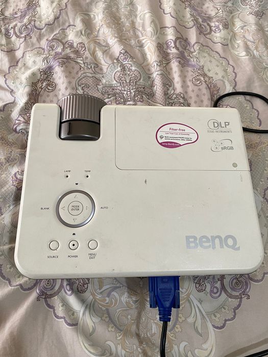 Срочна продается Проектор Bend