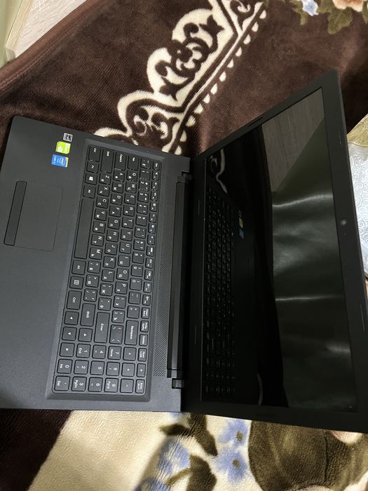 Продается ноутбук не в рабочем состоянии