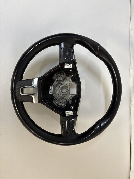 Volan din piele cu comenzi  VW