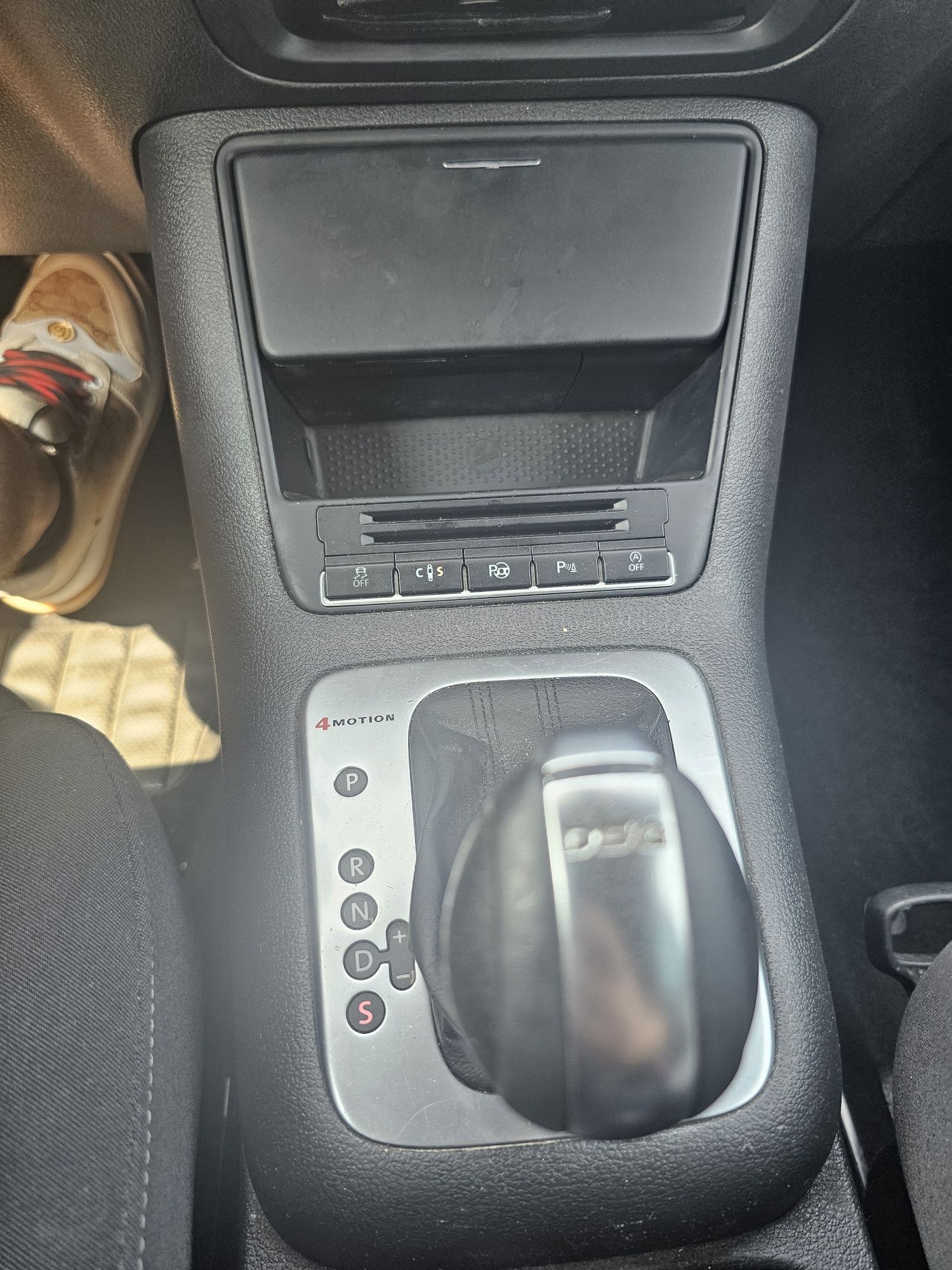 VW Tiguan R-line 177cp usor negociabil
