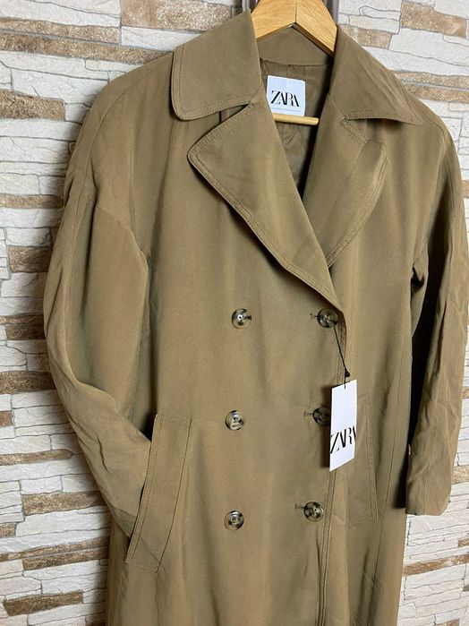 Trench/Pardesiu midi Zara