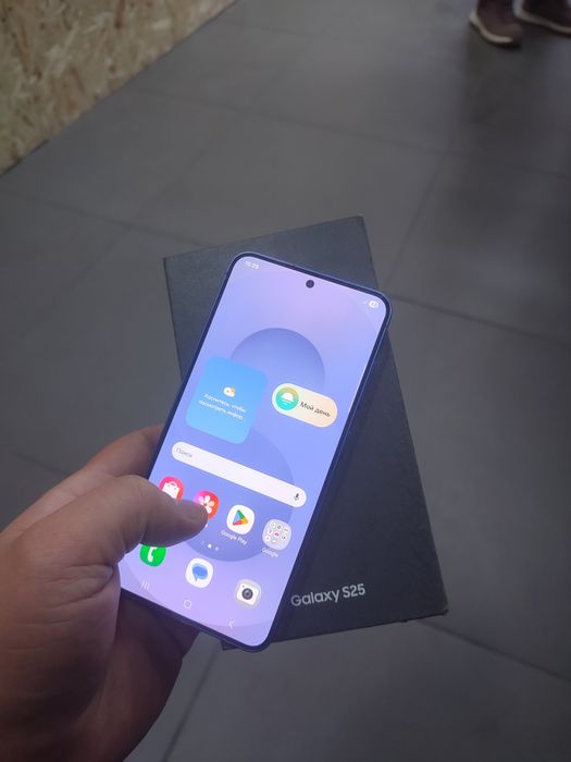 Продам телефон Samsung s25 память 256гб состояние идеальное