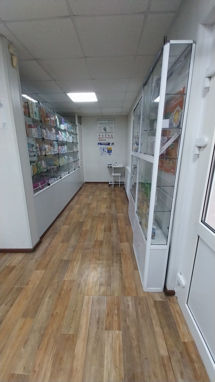 ПРОДАМ действующую аптеку под любой вид деятельности в центре