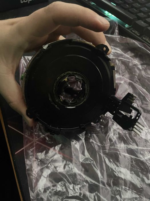 Лентов кабел оригинален Мерцедес Mercedes свален от CLS W219 C219