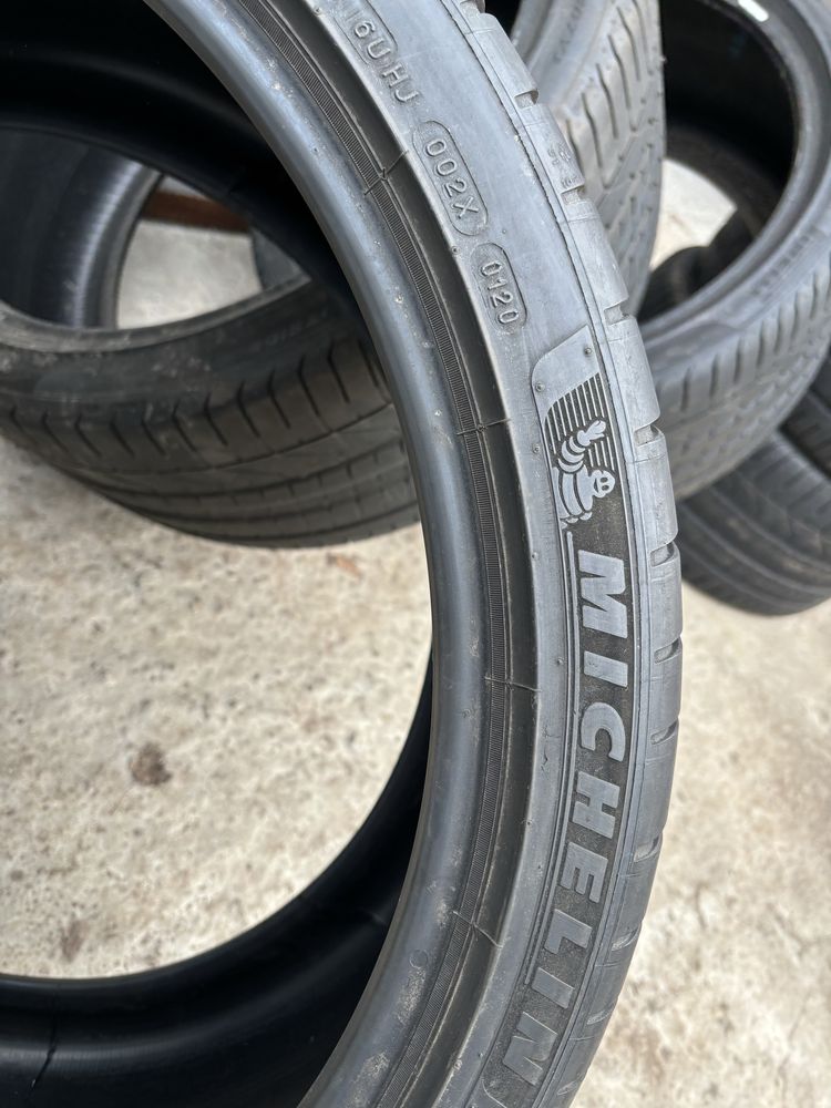 315/30/22 Michelin /Pirelli