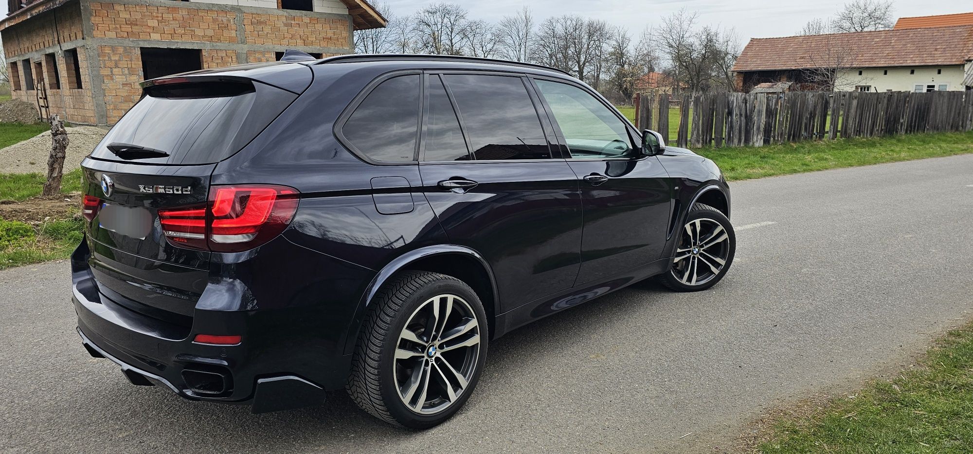 Bmw x5 3.0diesel M50D 380cp bătaie la motor