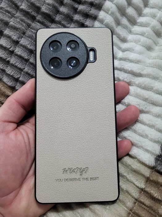 Срочно Tecno spark 20 prо