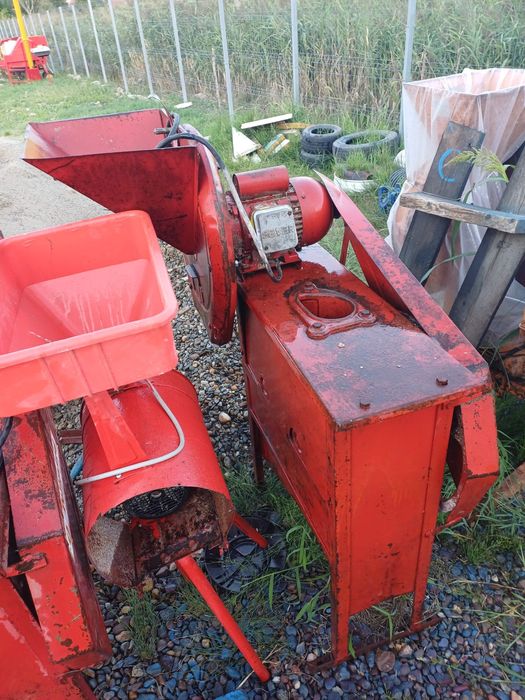 Moara si batoza de porumb cu motor electric 220 v și piese batoza