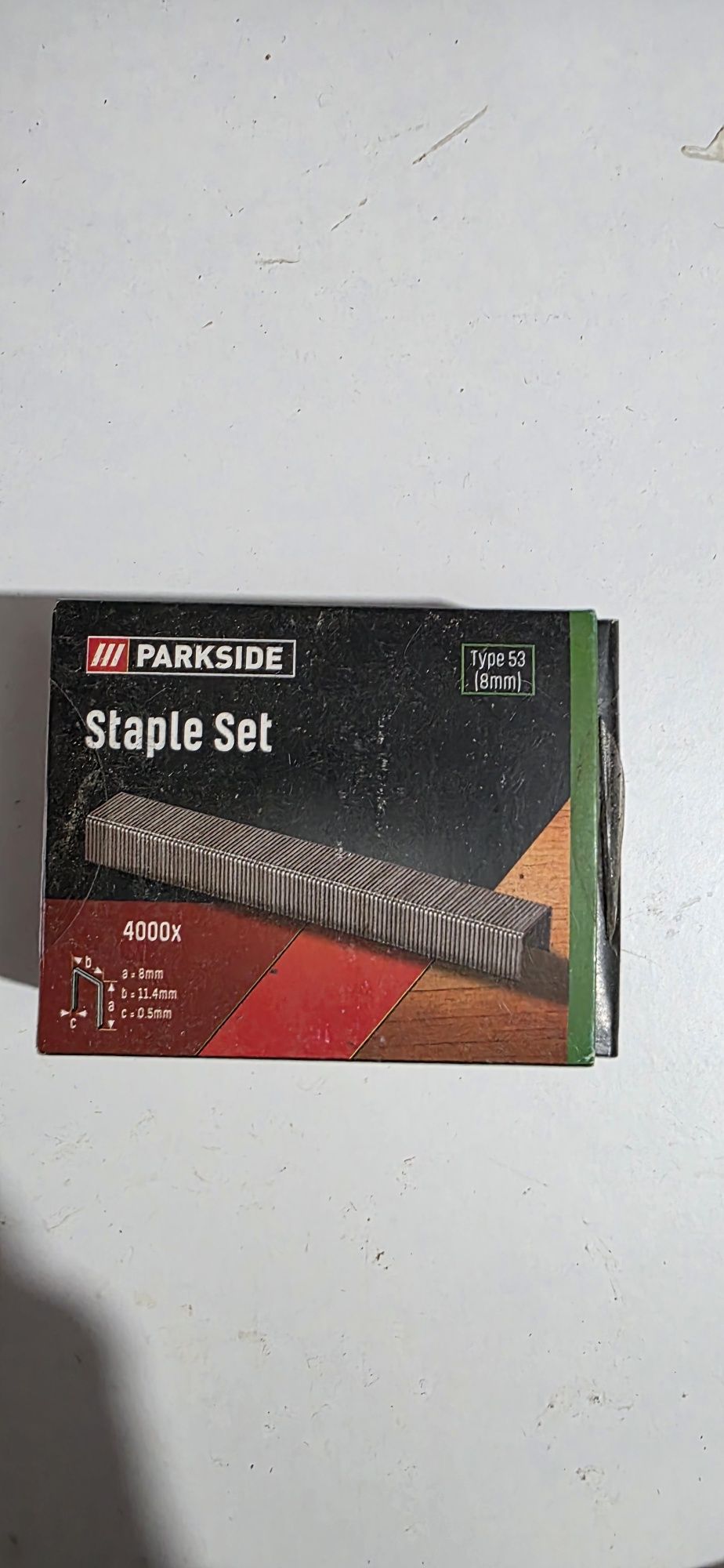 Capse si cuie metalice pentru pistol , tapiterie