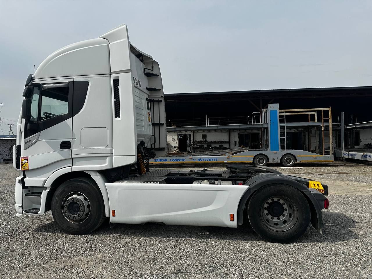 IVECO 480 евро 6 тягач сотилади 
Йили: 2018