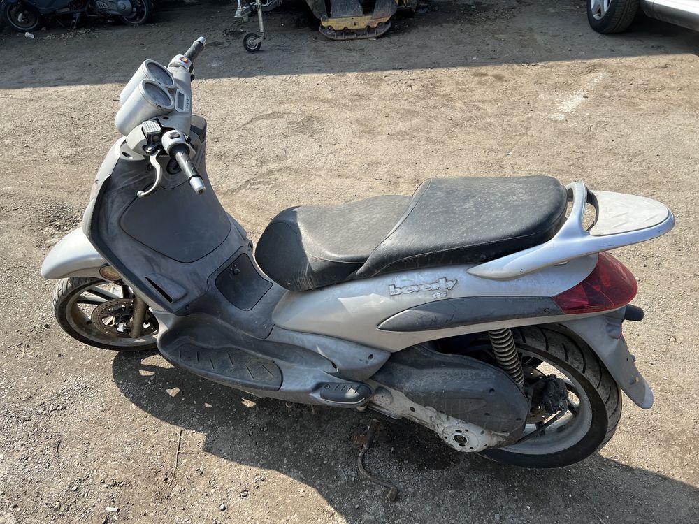 Piaggio Beverly 200