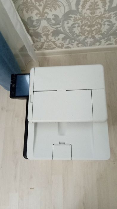 Canon МФ461 принтор ксеракопия сканер