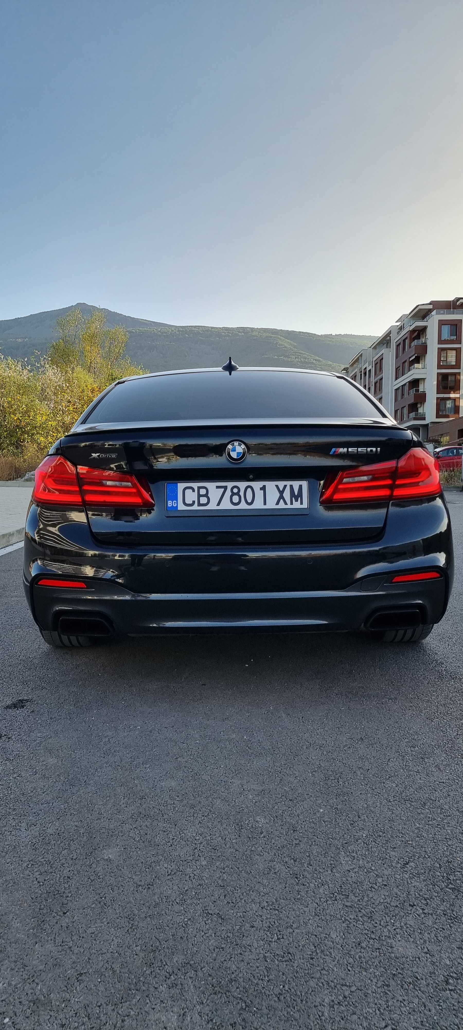 BMW 2018 M550i Xdrive 4.4L v8 462к.с.