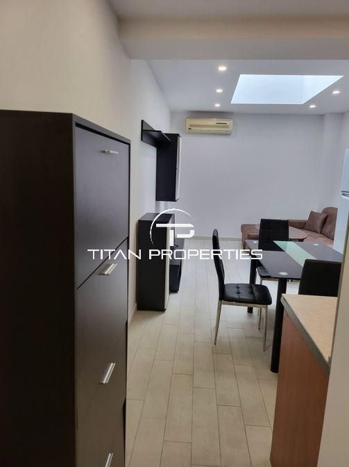 Дава се под наем Двустаен апартамент в Варна, Автогара - 70 кв.м за 400 € - Снимка #2