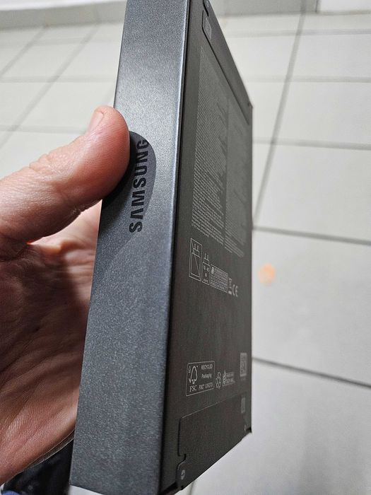 Samsung Galaxy S25 Ultra 512Gb sigilat la cutie Garantie 30 zile.