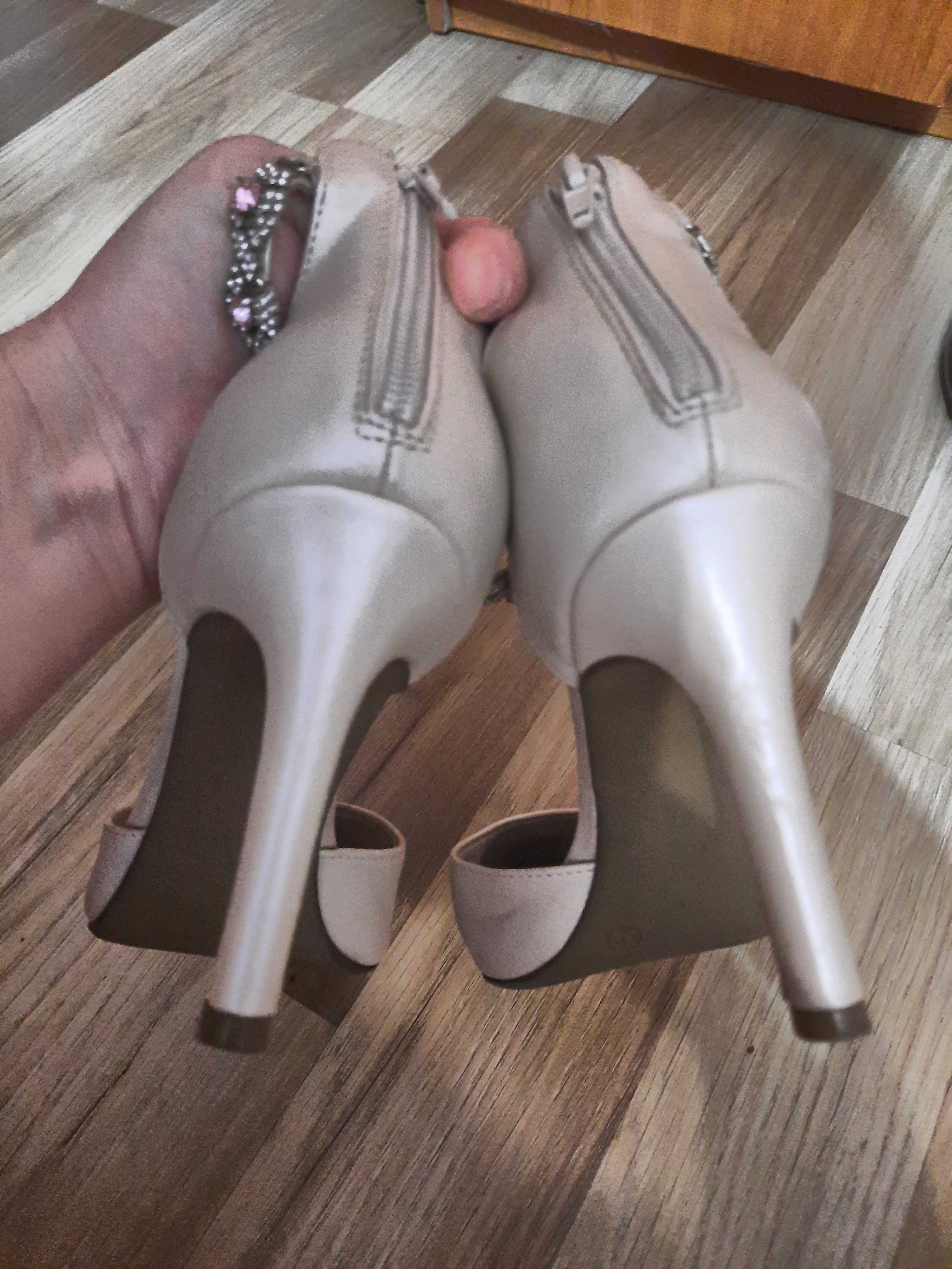 Stiletto nunta lac pantofi nr 39