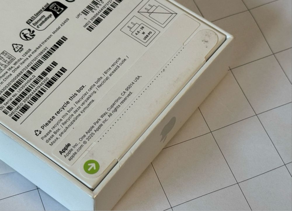 ЗАПЕЧАТАН 128GB iPhone 16e + MODE A1 Гаранция 2027 White