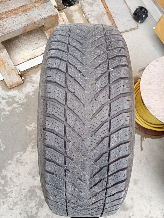 Гуми с джанти 255 60 R18