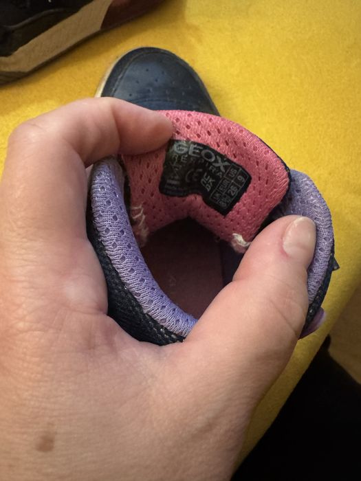 Ghete Geox cu luminite marimea 26