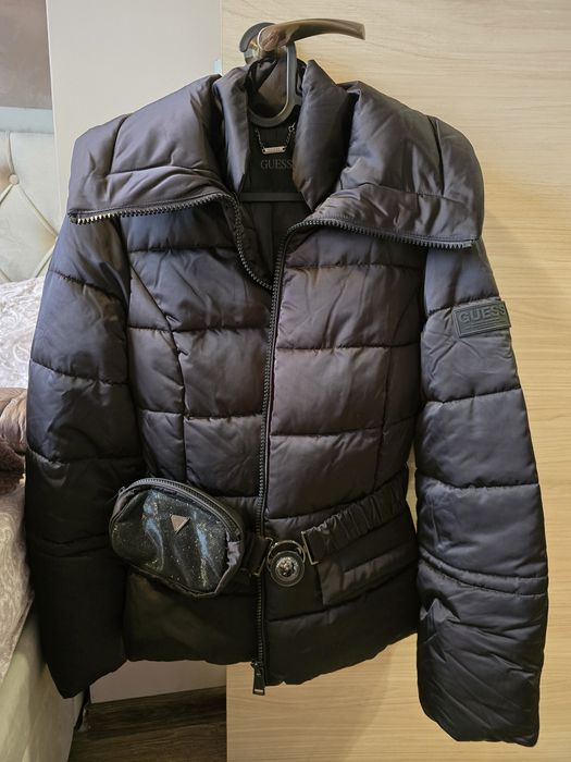 Дамско Яке Guess