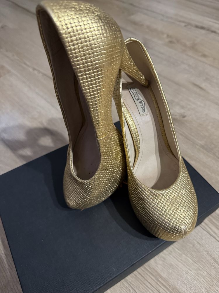Pantofi aurii, 36, Smiling Shoes