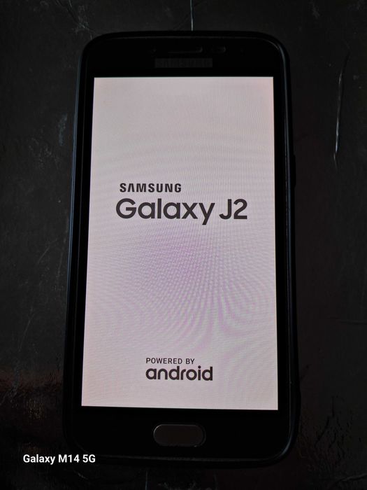Продаются сотовый телефон Samsung J-2 (J-250)