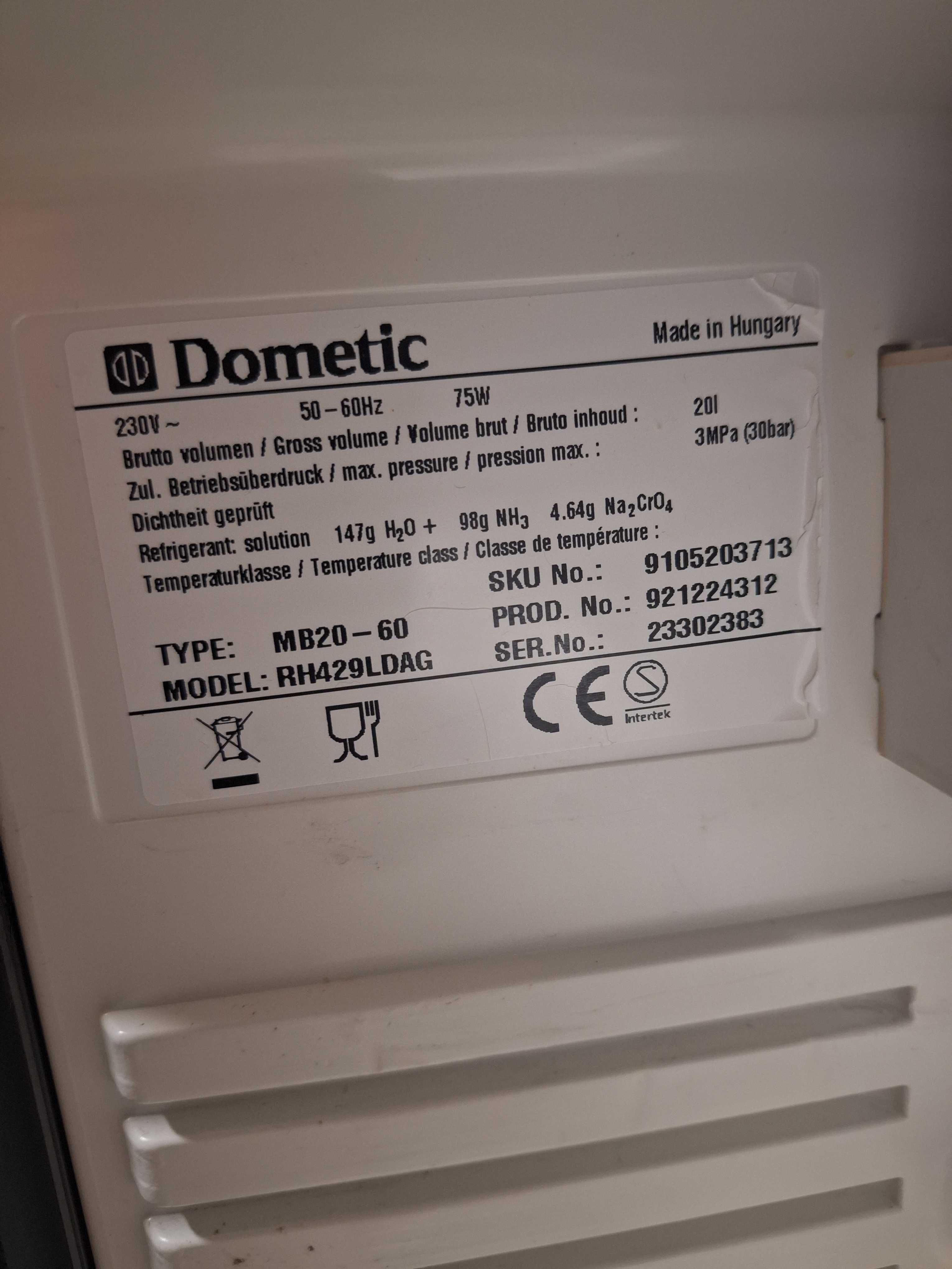 Мини бар мини хладилна витрина Dometic RH429LDAG