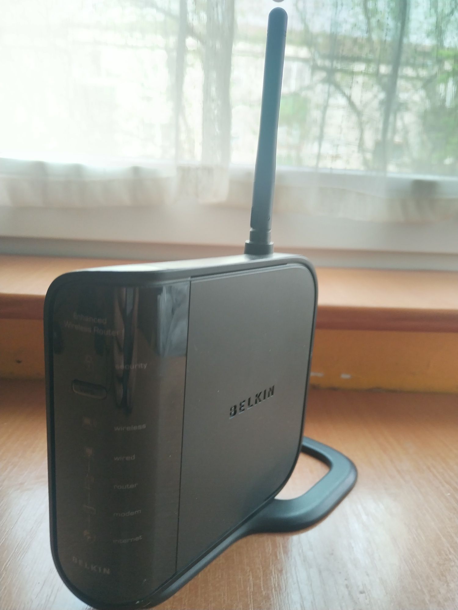 Router Belkin F6D4230