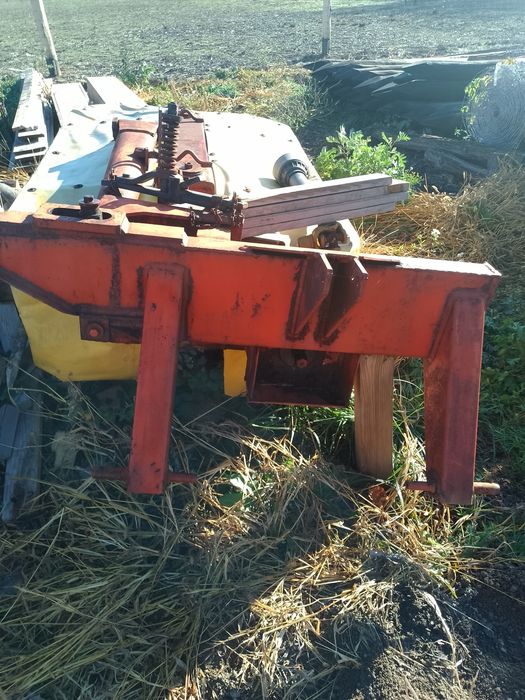 Vând utilaje agricole