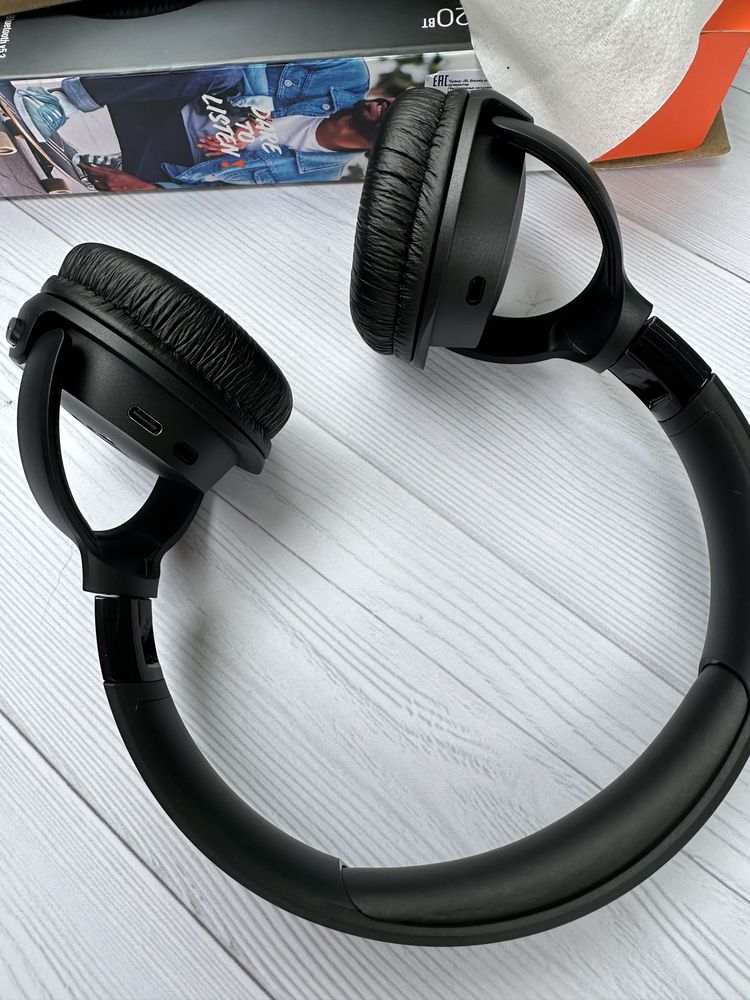 Наушники JBL TUNE 520