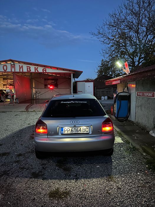 Продавам ауди а3 8л