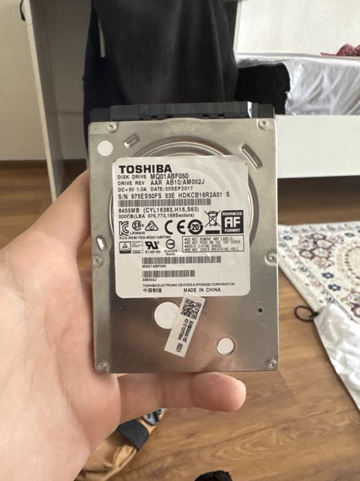 Toshiba диск от ноута 500gb