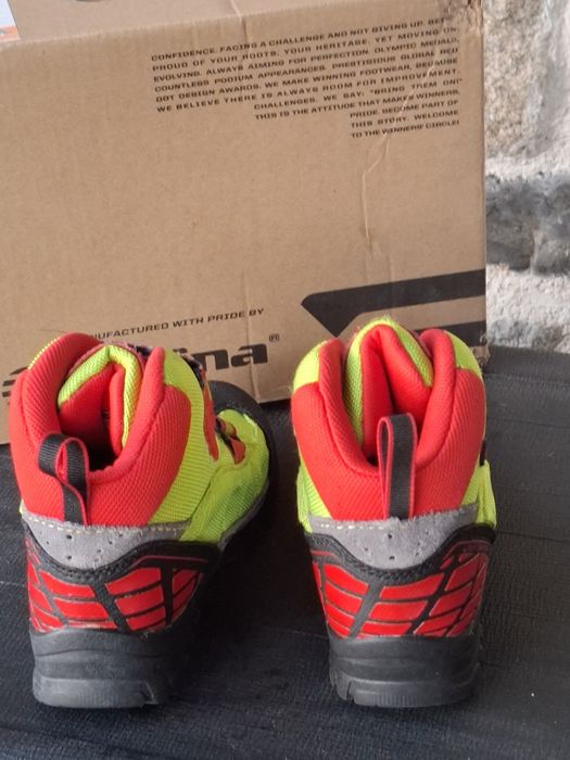 Чисто нови боти ALPINA