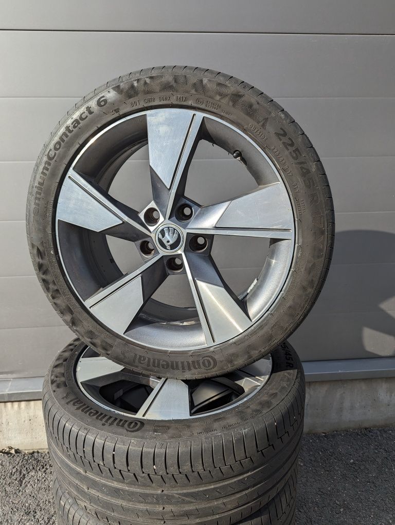 Skoda Octavia/Superb Oem, anvelope vara Continental 225/45/17"