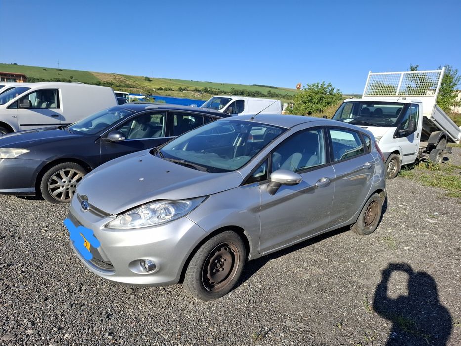 Vând Ford Fiesta 1.6 diesel 2009