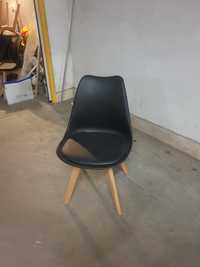 Стол с кожена седалка ,пластмасов груб 10бр 55лв.1 бр.