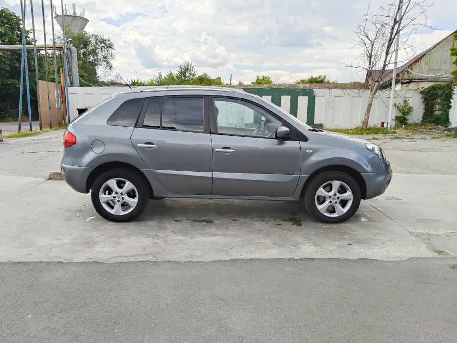 Renault Koleos 2.5i Benzină