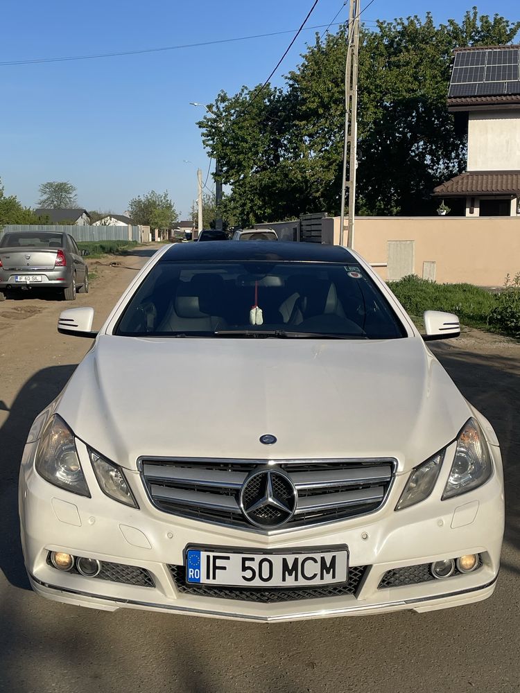 Vand Mercedes E Class 1.8 benzina