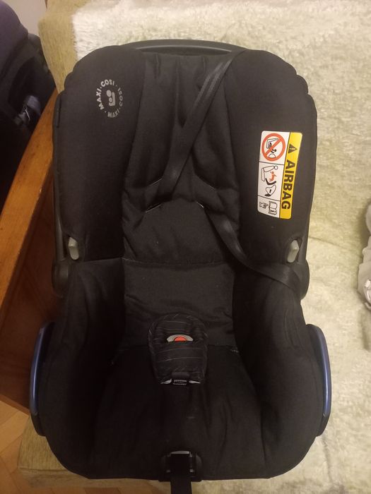 Бебешко кошче maxi cosi