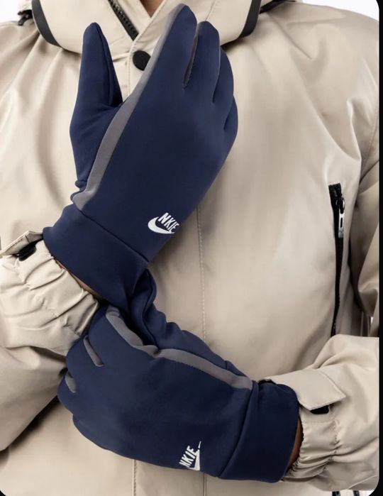 Мужские демисезонные спортивные перчатки в черном и синем цвете