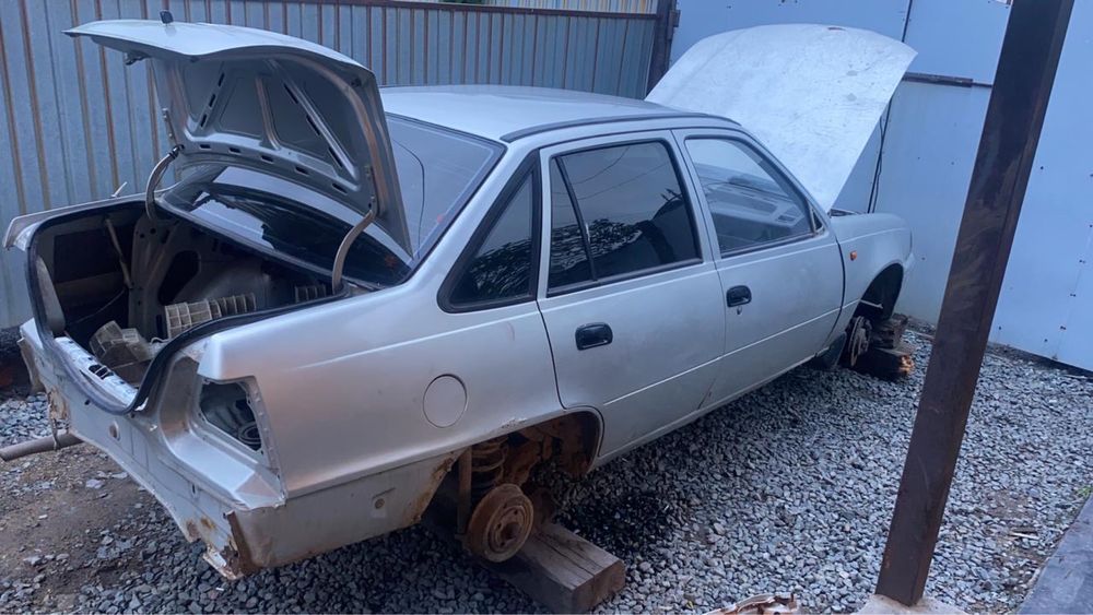 Продам Део Нексия по запчастям Daewoo Nexia